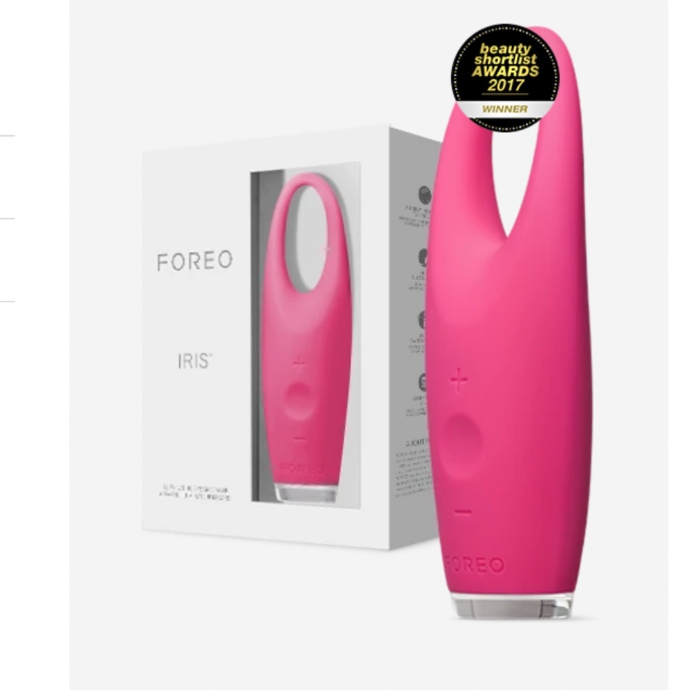 FOREO IRIS  Illuminating Eye Massager In Pink NWB